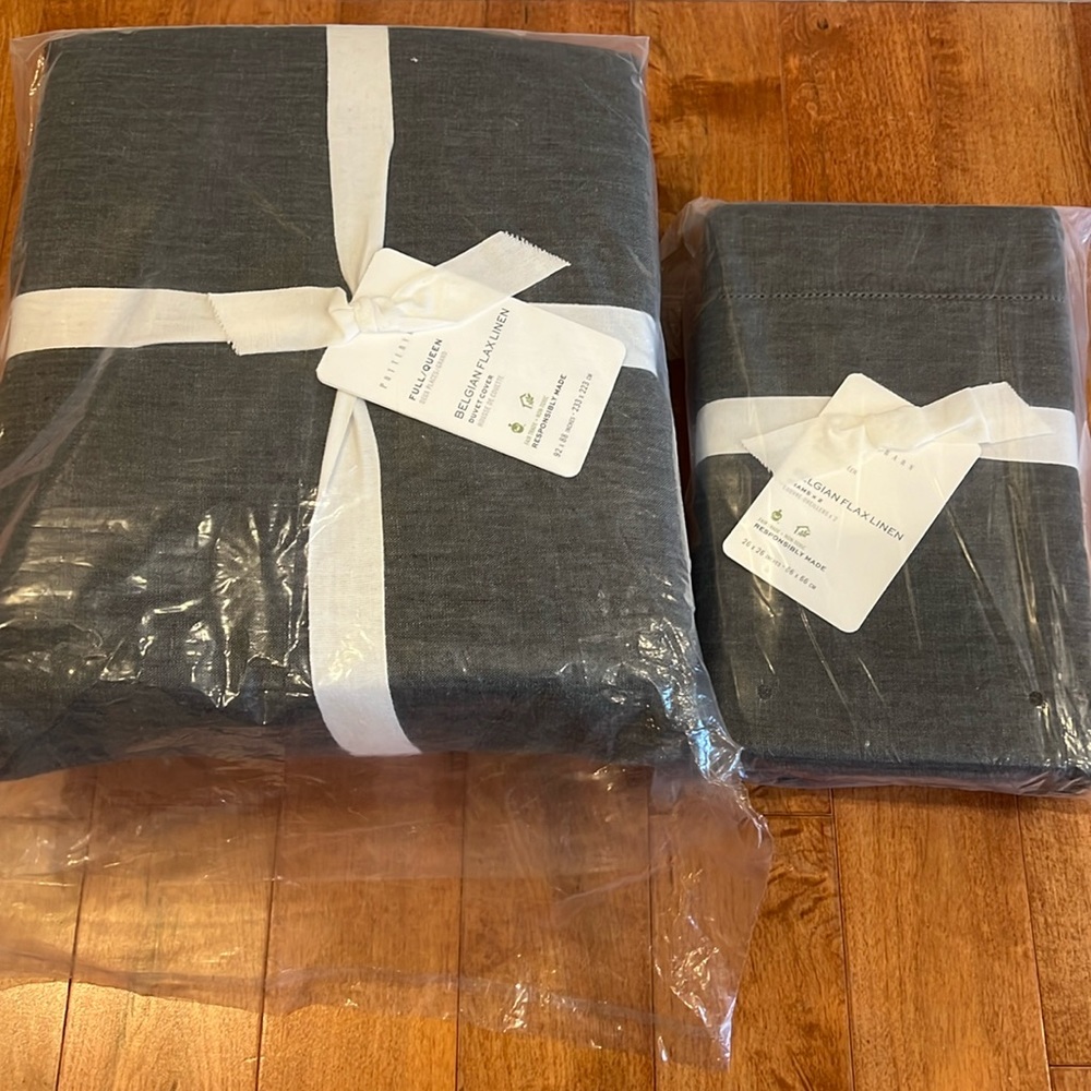 NWT Pottery Barn Belgian Flax Linen Duvet and Shams